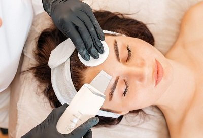 HydraFacial in Riyadh Deep Cleansing & Hydration